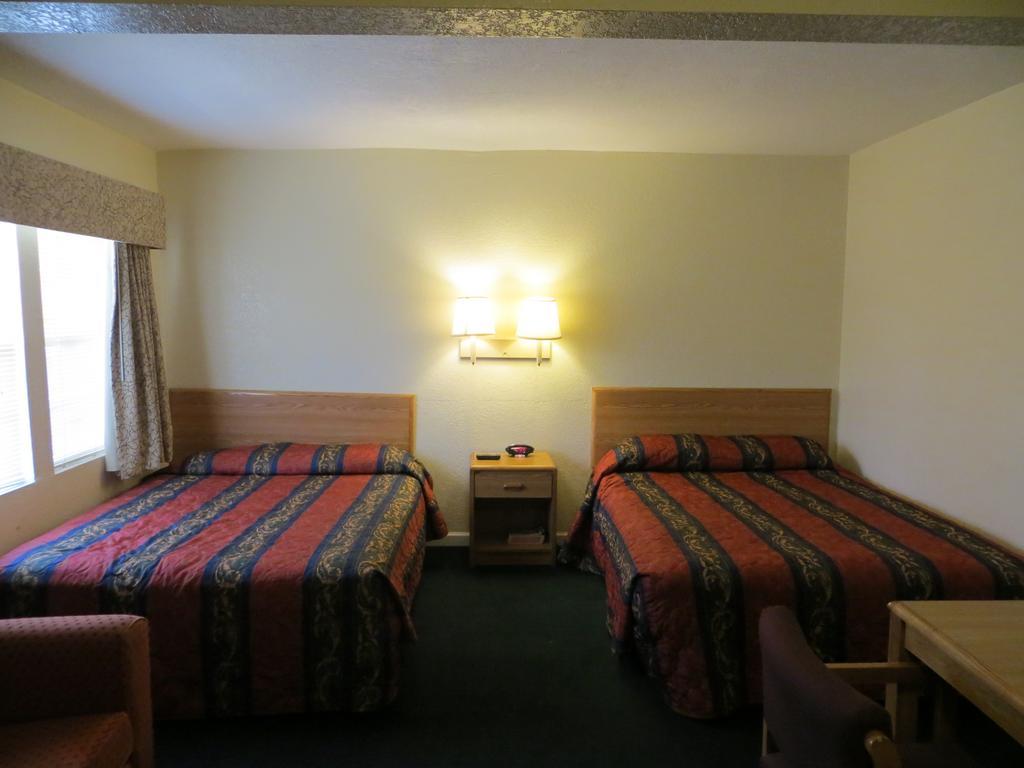 Carefree Motel