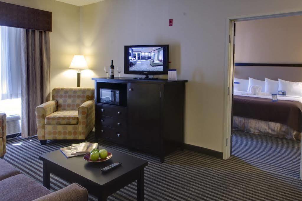 Baymont By Wyndham Dallas/ Field 3* Dallas