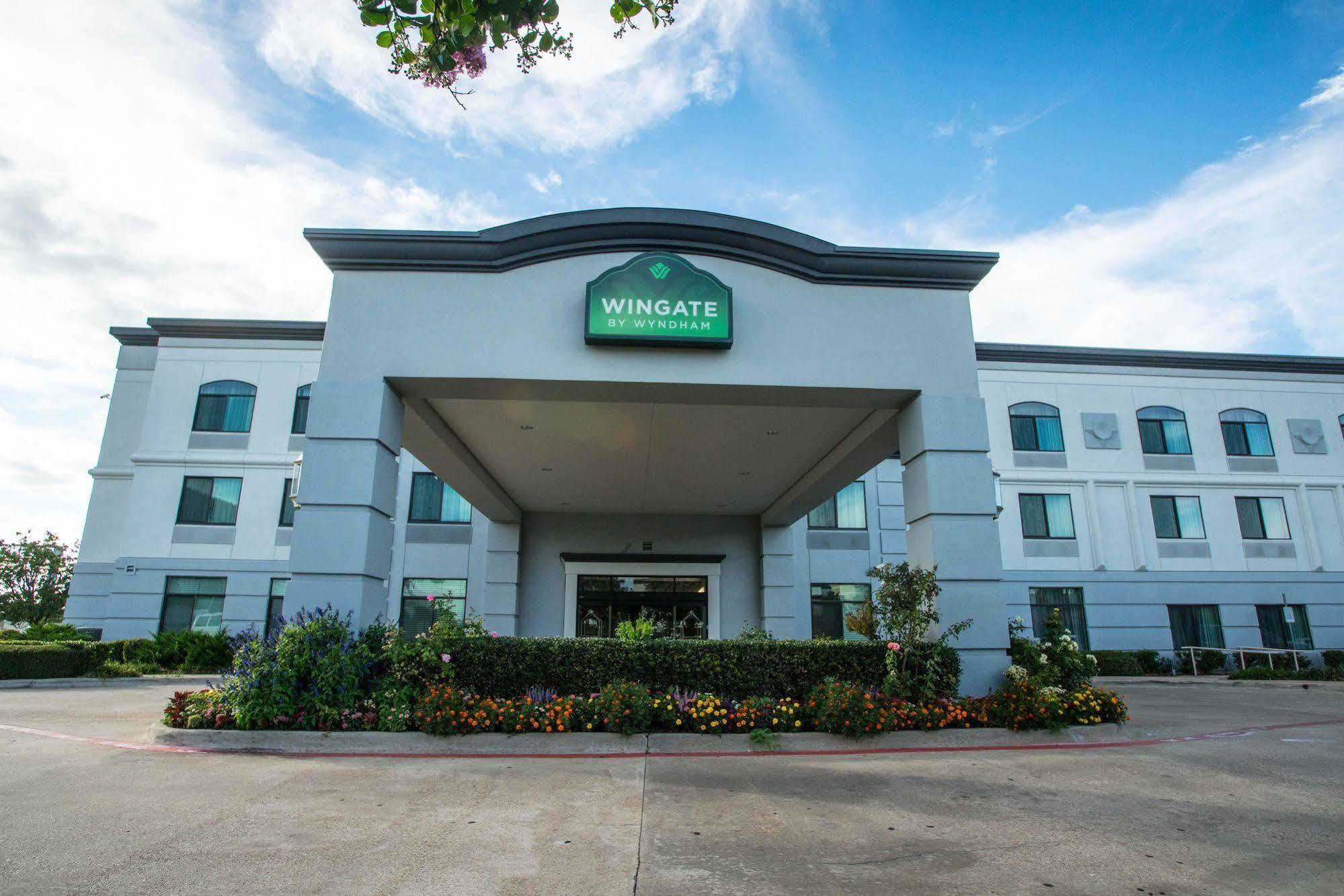 Wingate By Wyndham Field Dallas