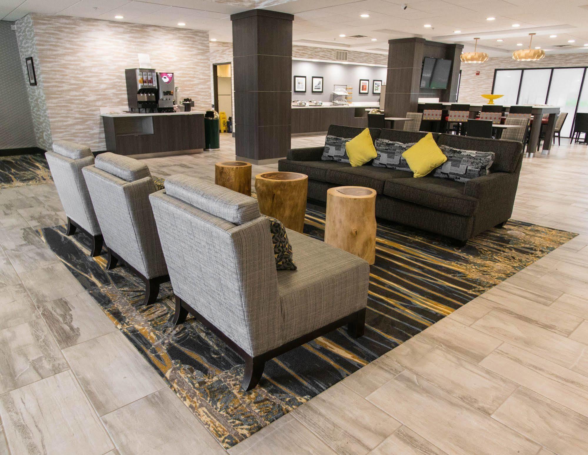 Hotel Wingate By Wyndham Field 3*