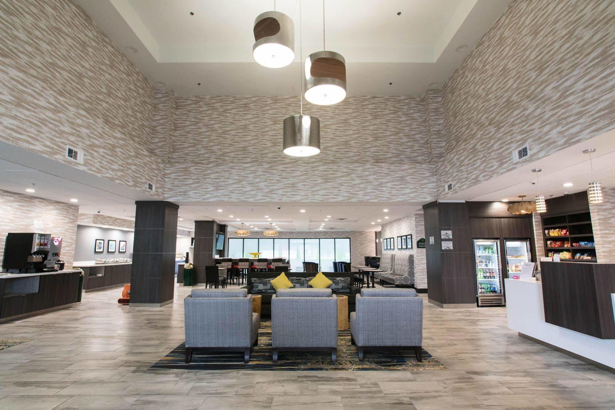 Wingate By Wyndham Field 3*
