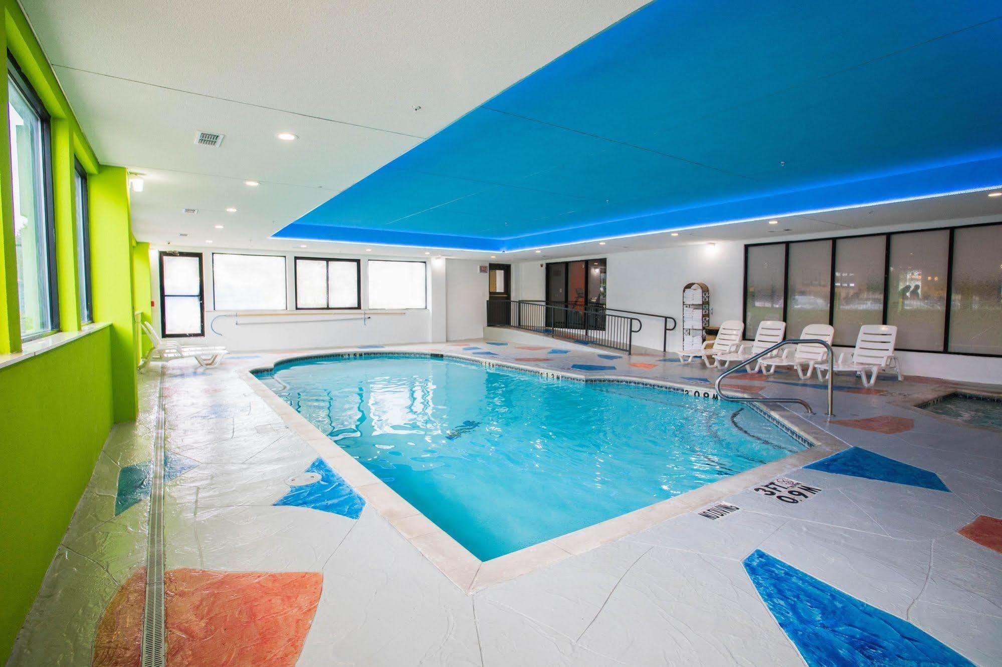Hotel Wingate By Wyndham Field