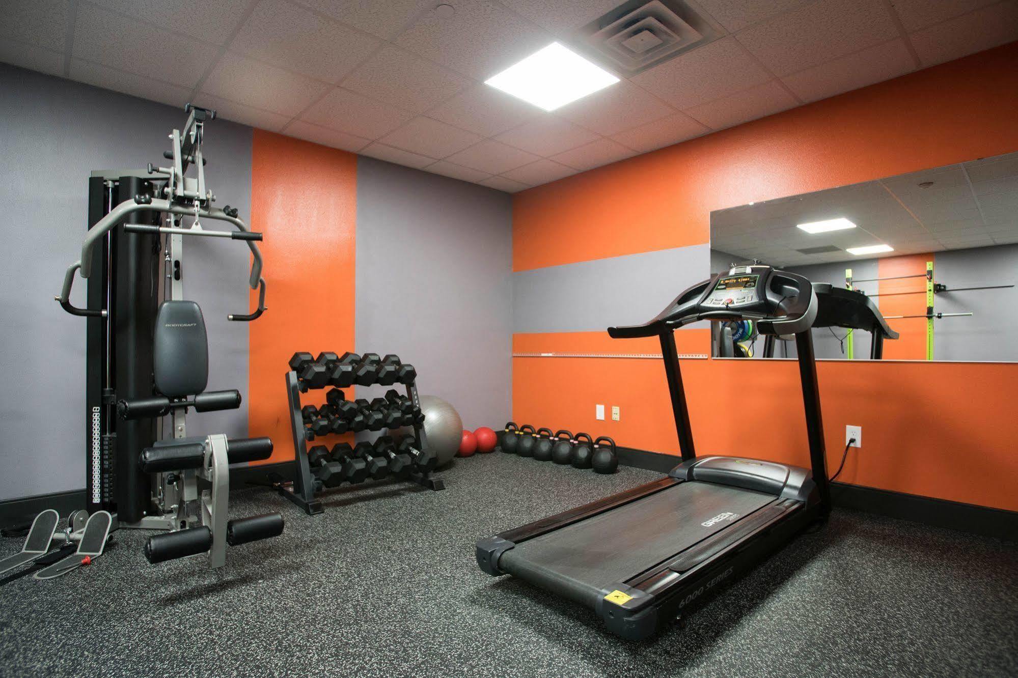 Wingate By Wyndham Field Hotel Dallas