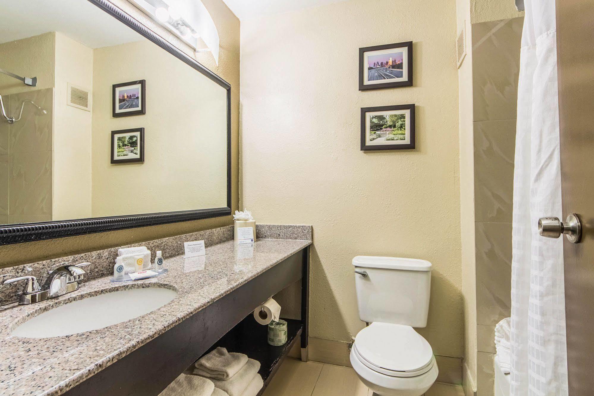 Comfort Park Inn Dallas