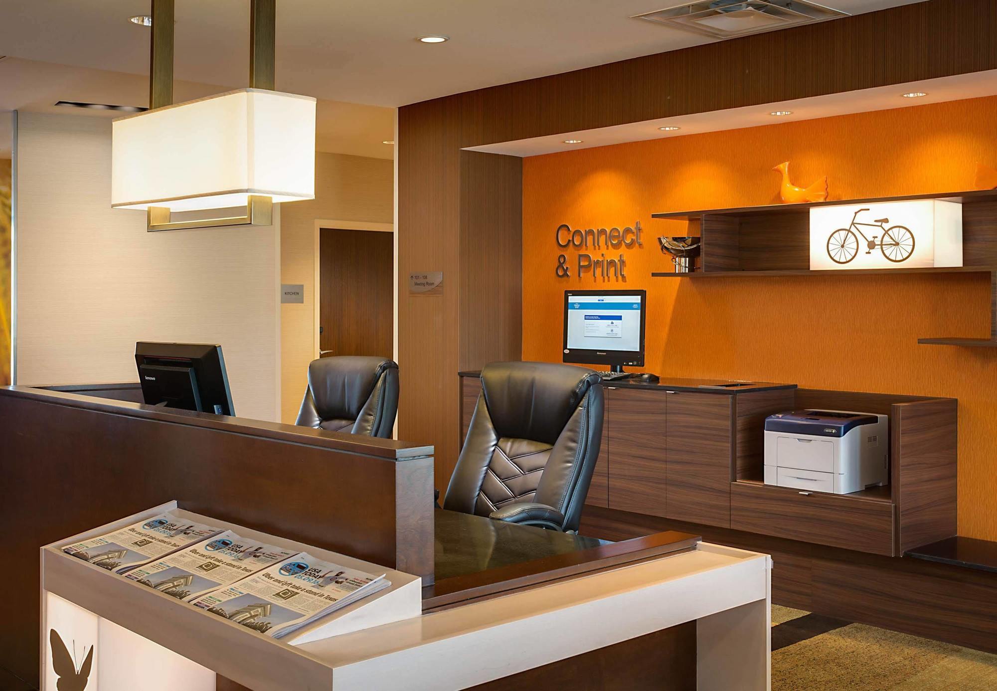 Hotel Fairfield & By Marriott West/i-30 3*