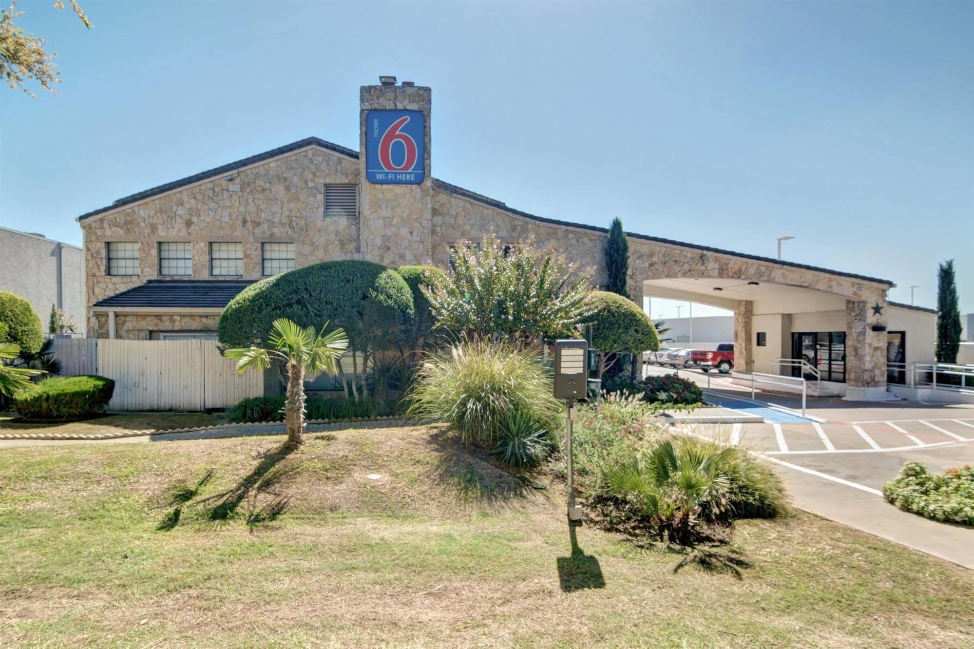 6-dallas, Tx - Forest Lane Hotel