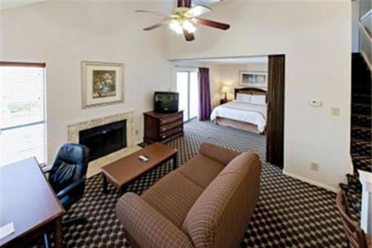 Hawthorn Field Hotel Dallas
