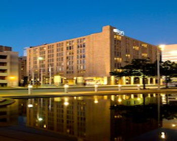 Aloft Downtown Hotel