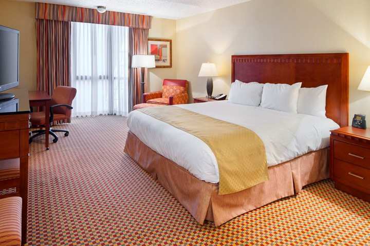 Doubletree By Hilton Near The Galleria