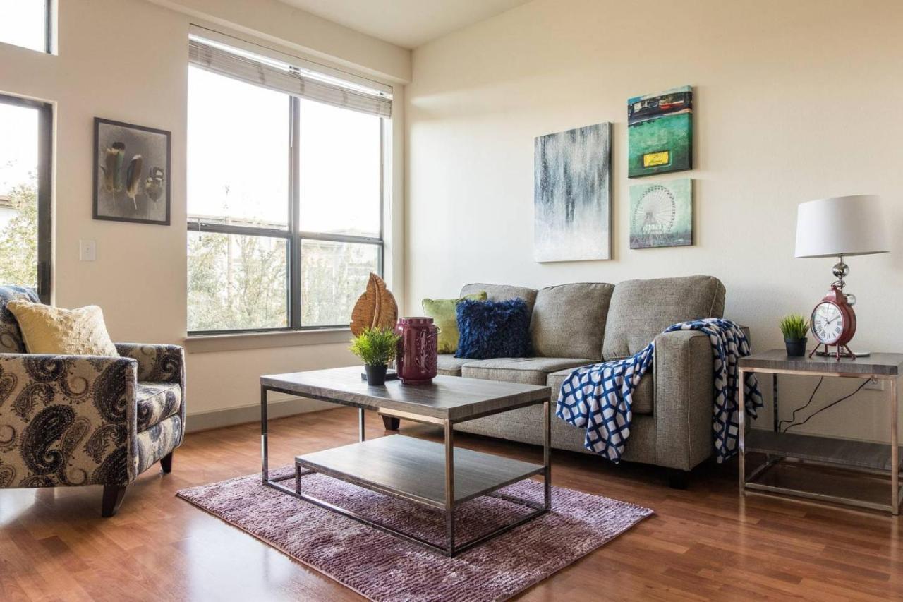 Frontdesk 2525 Reagan St Apts Uptown * Dallas
