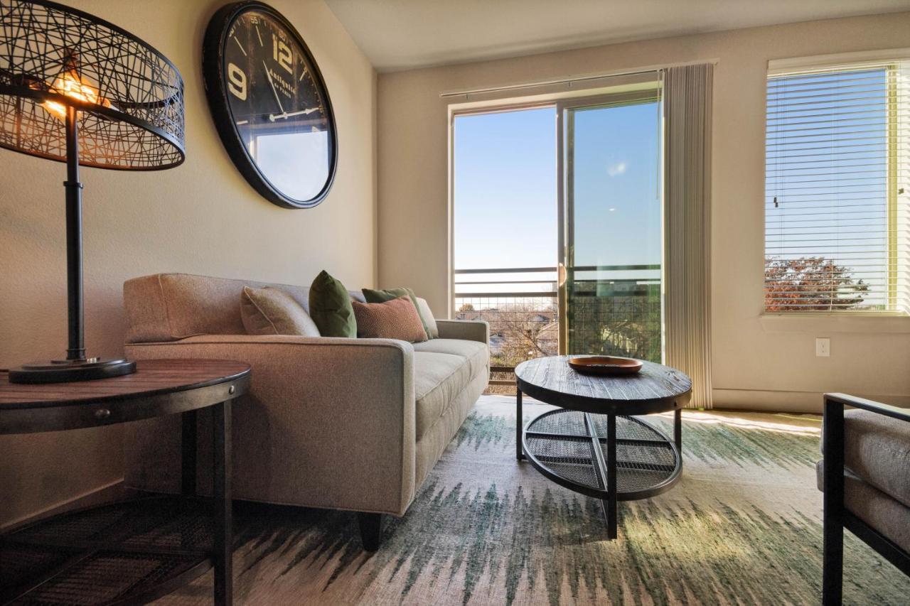 Bell Knox Apartment Dallas