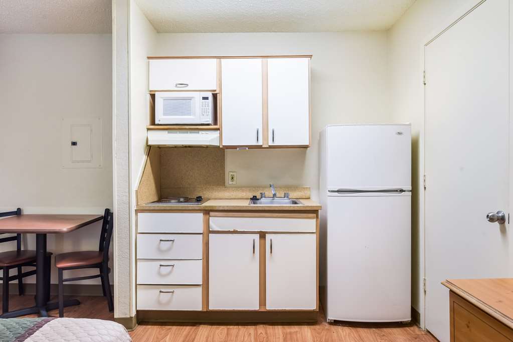 Hotel Hometowne - North Addison Tollway Dallas