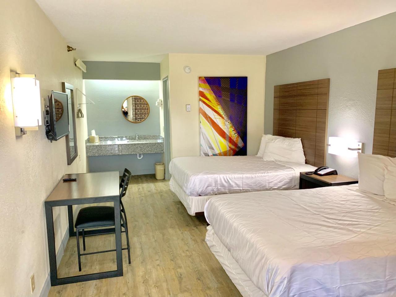 Field Hotel Dallas