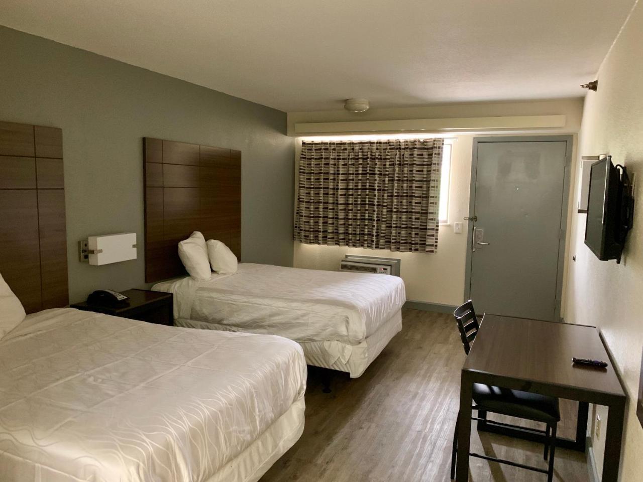 Field Hotel Dallas
