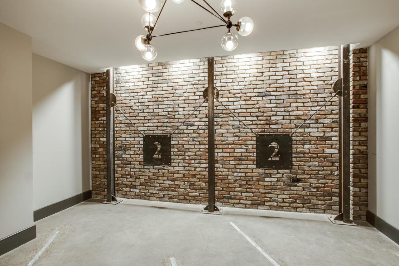 The Guild Uptown | Mckinney Ave 5*