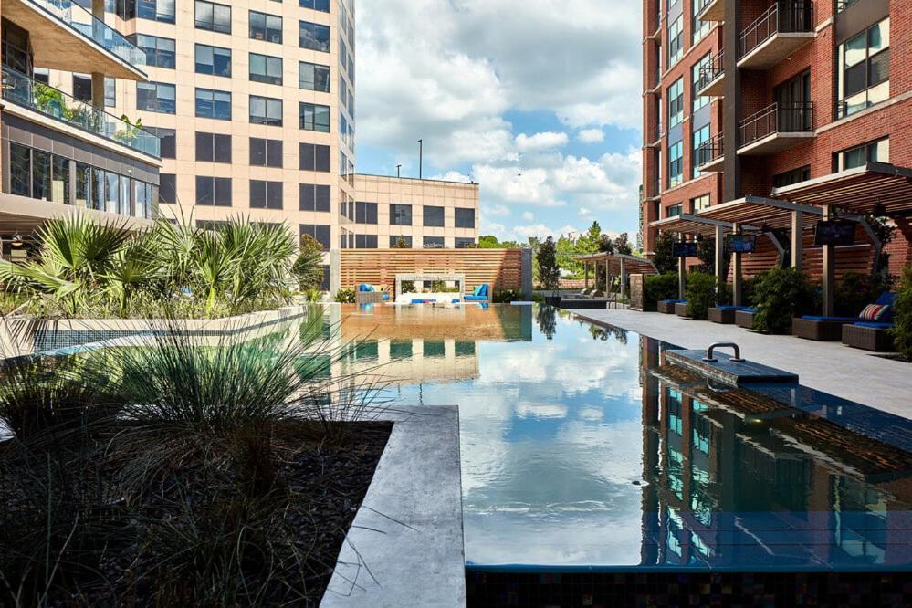 The Guild Uptown | Mckinney Ave Aparthotel 5*