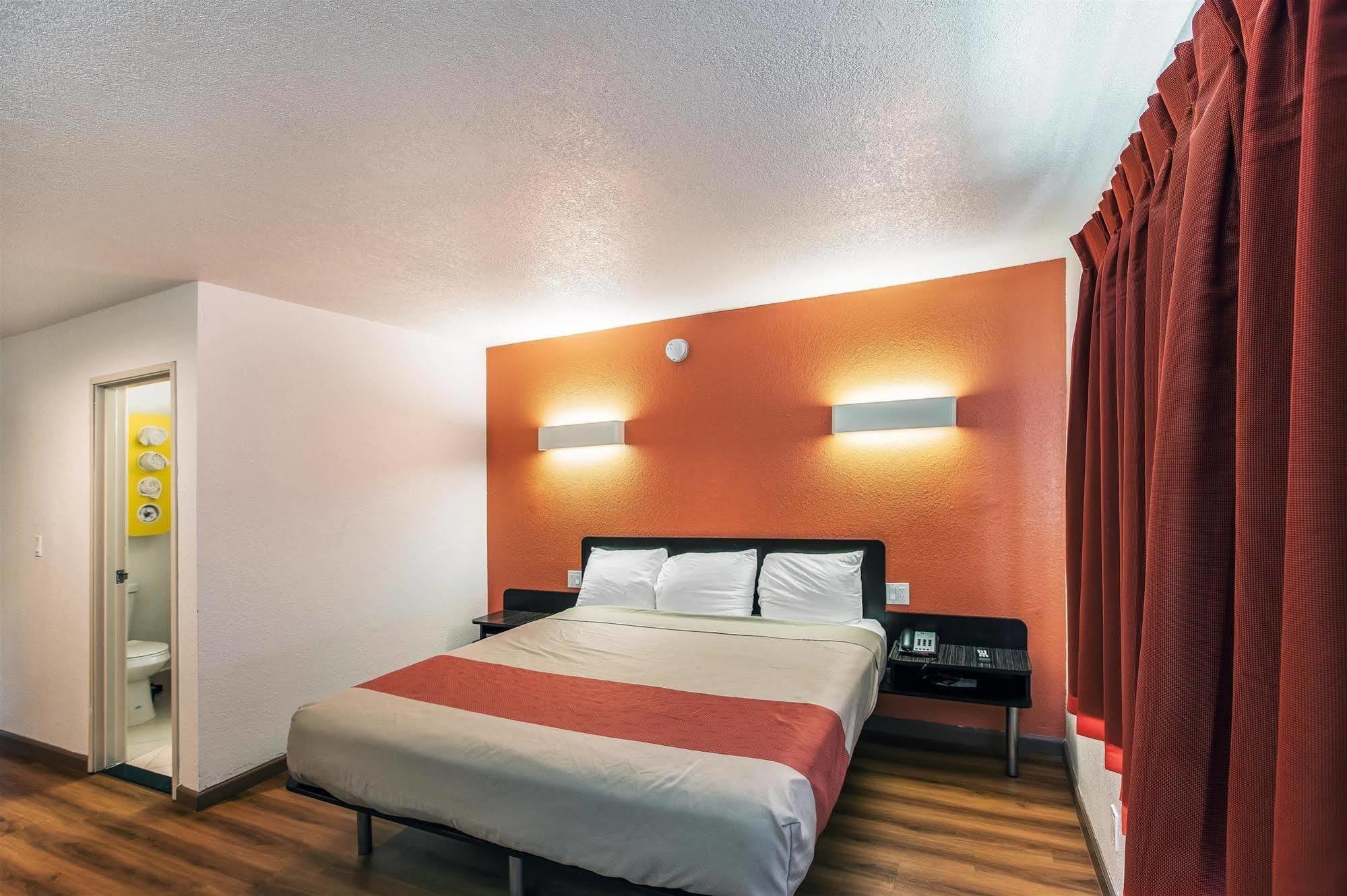 6-dallas, Tx - South Hotel 2*