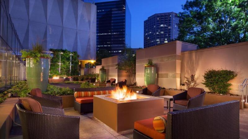 Sheraton By The Galleria Hotel 4*