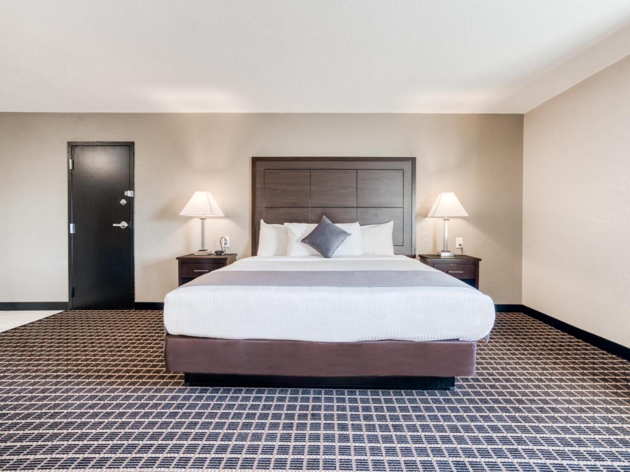Hotel Alexis & Banquets Park Galleria 3*