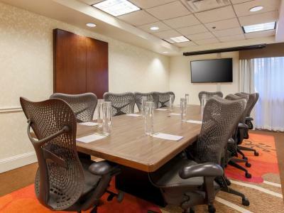 Hilton Garden Dallas/market Center Hotel