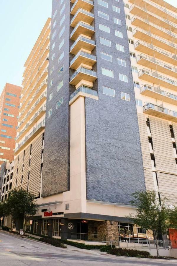 Frontdesk Uptown Downtown Dallas View Apts Dallas