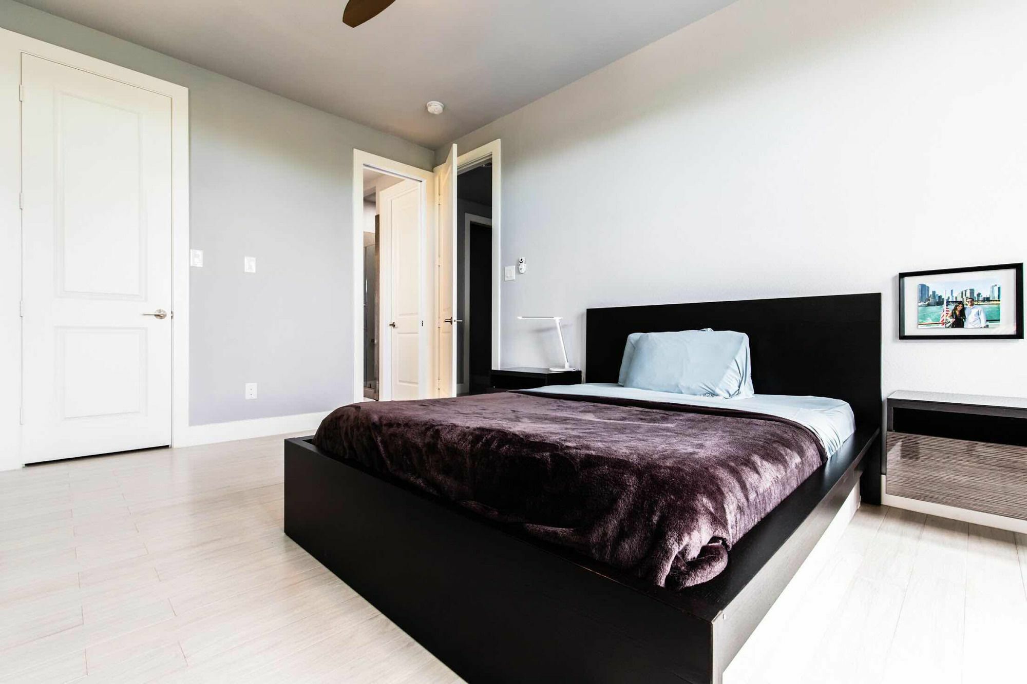 Hotel Brand New Townhouse Next To Downtown 3*