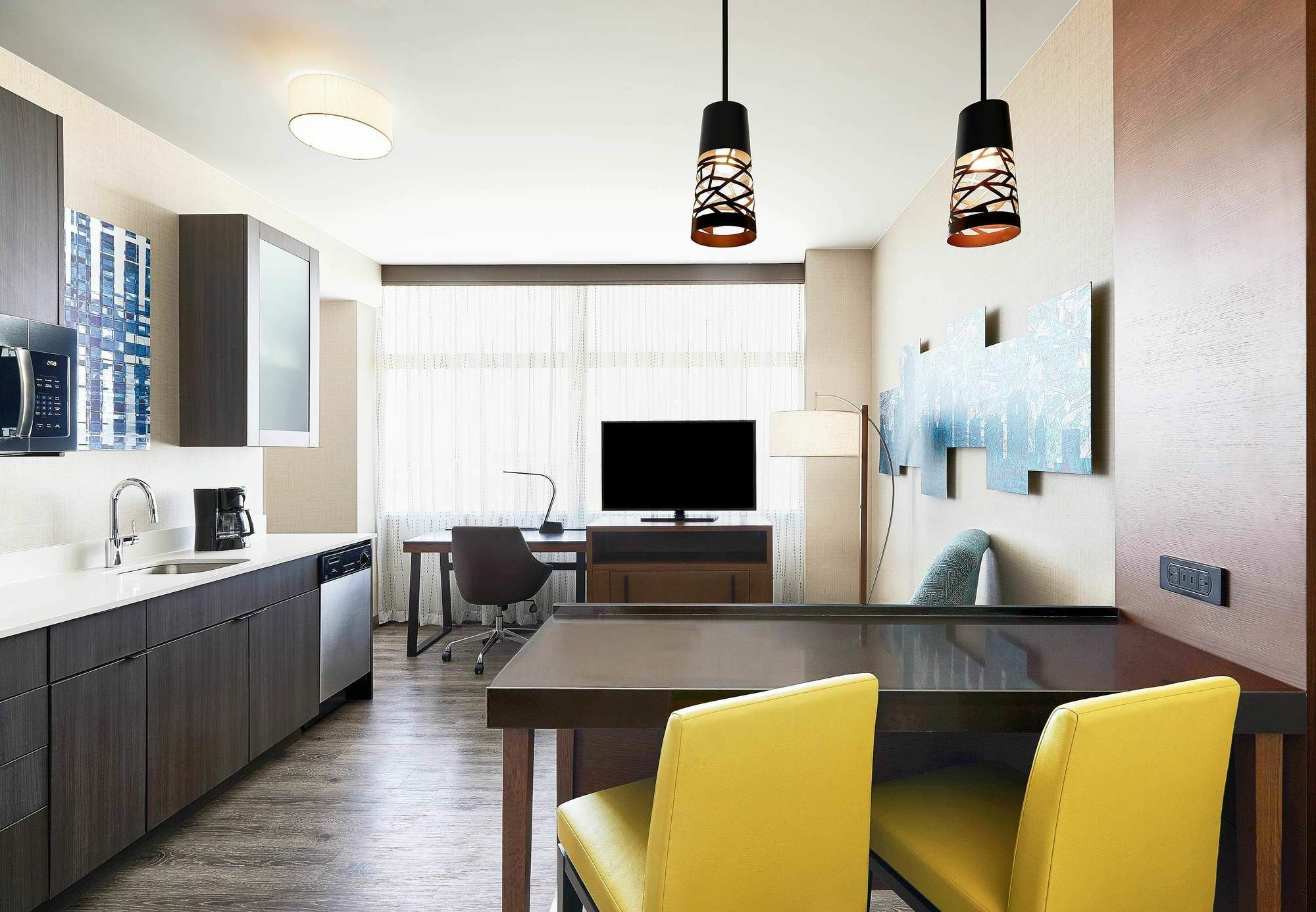 Hotel By Marriott Downtown Dallas