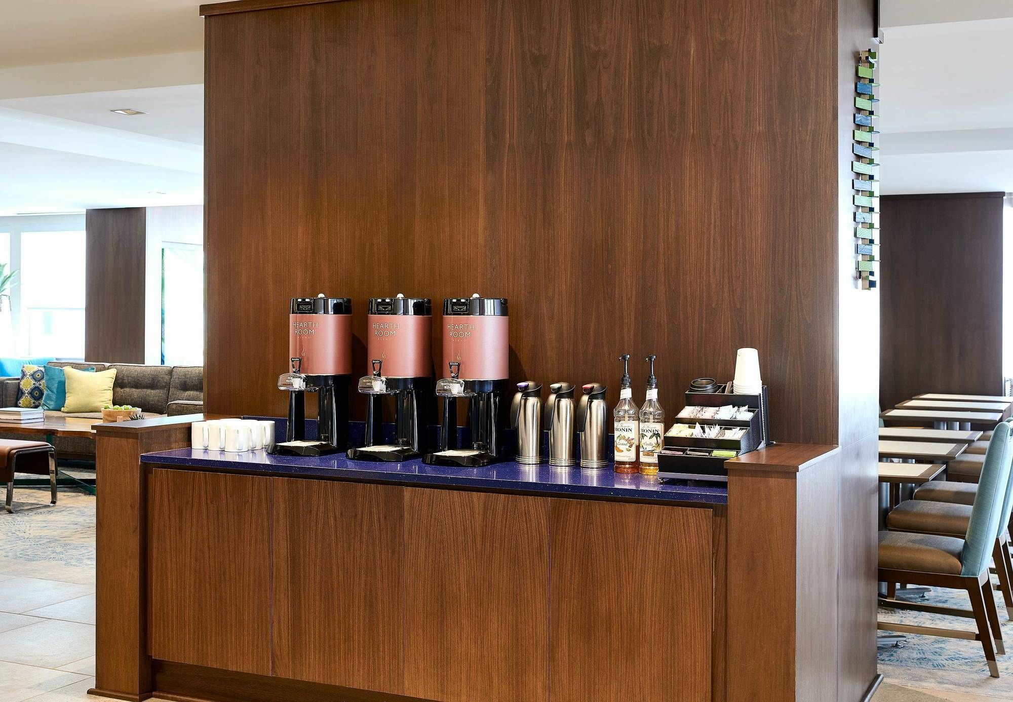 Hotel By Marriott Downtown 3*