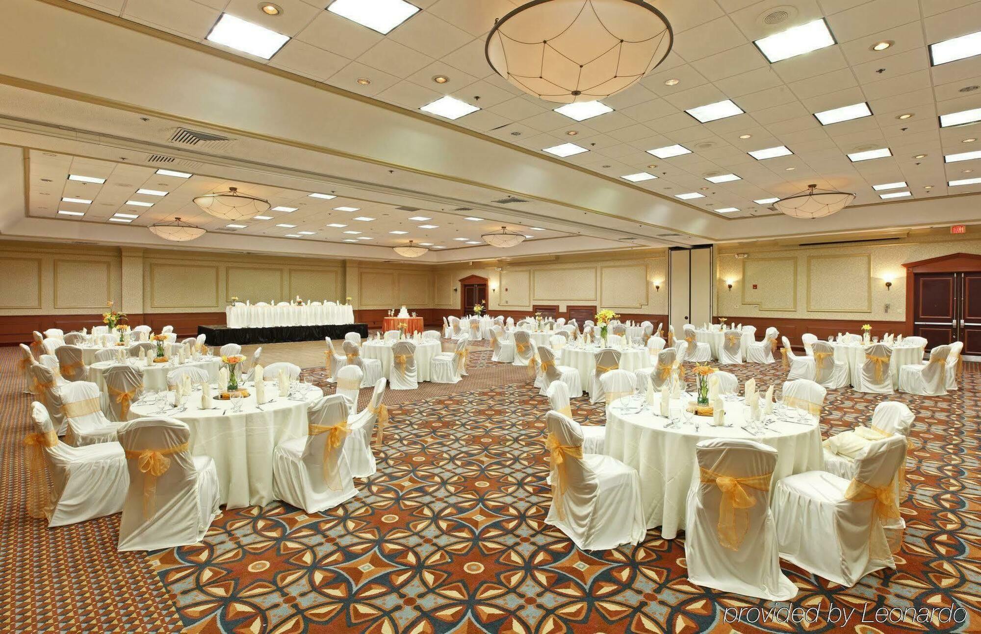 Crowne Plaza Market Ctr - Field, An Ihg Dallas