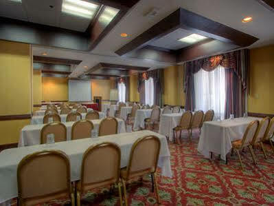 Mcm Elegante And - Hotel Dallas