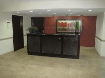 Hotel La Quinta By Wyndham I-35 Walnut Hill Ln 3*