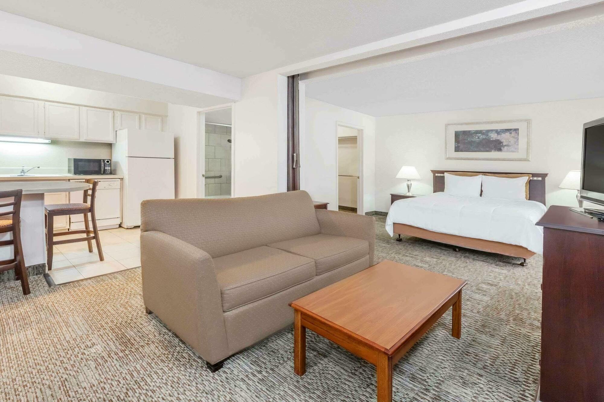 Hawthorn Field Hotel 3*
