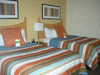 Hyatt House Uptown Hotel 3*