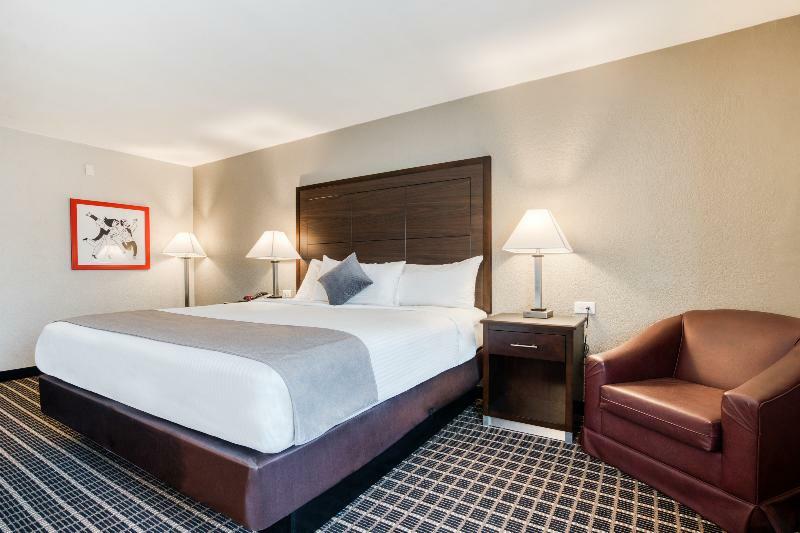Alexis And Banquets Park Gall Hotel 3*