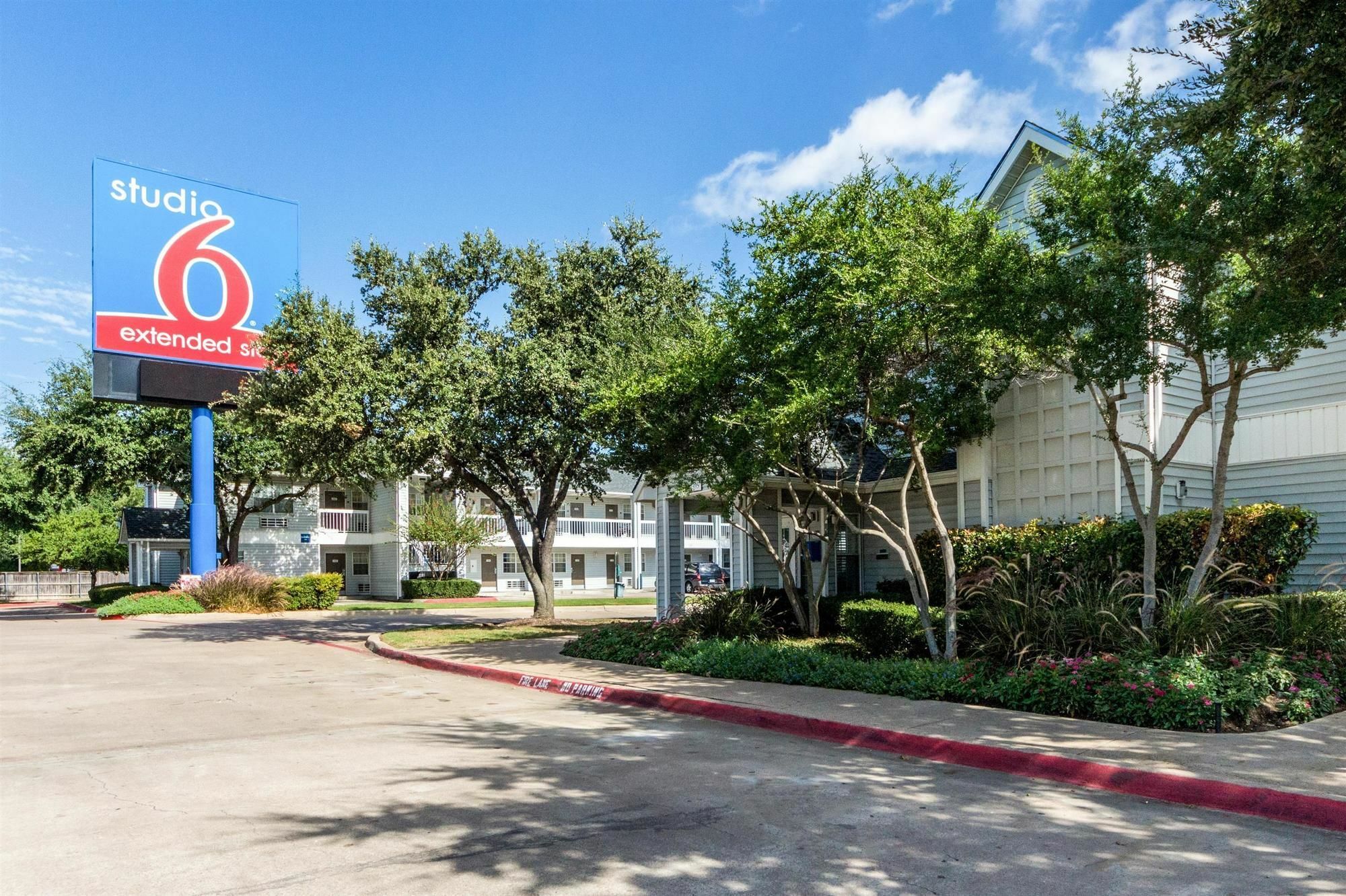 Hotel 6-dallas, Tx - Northwest Dallas