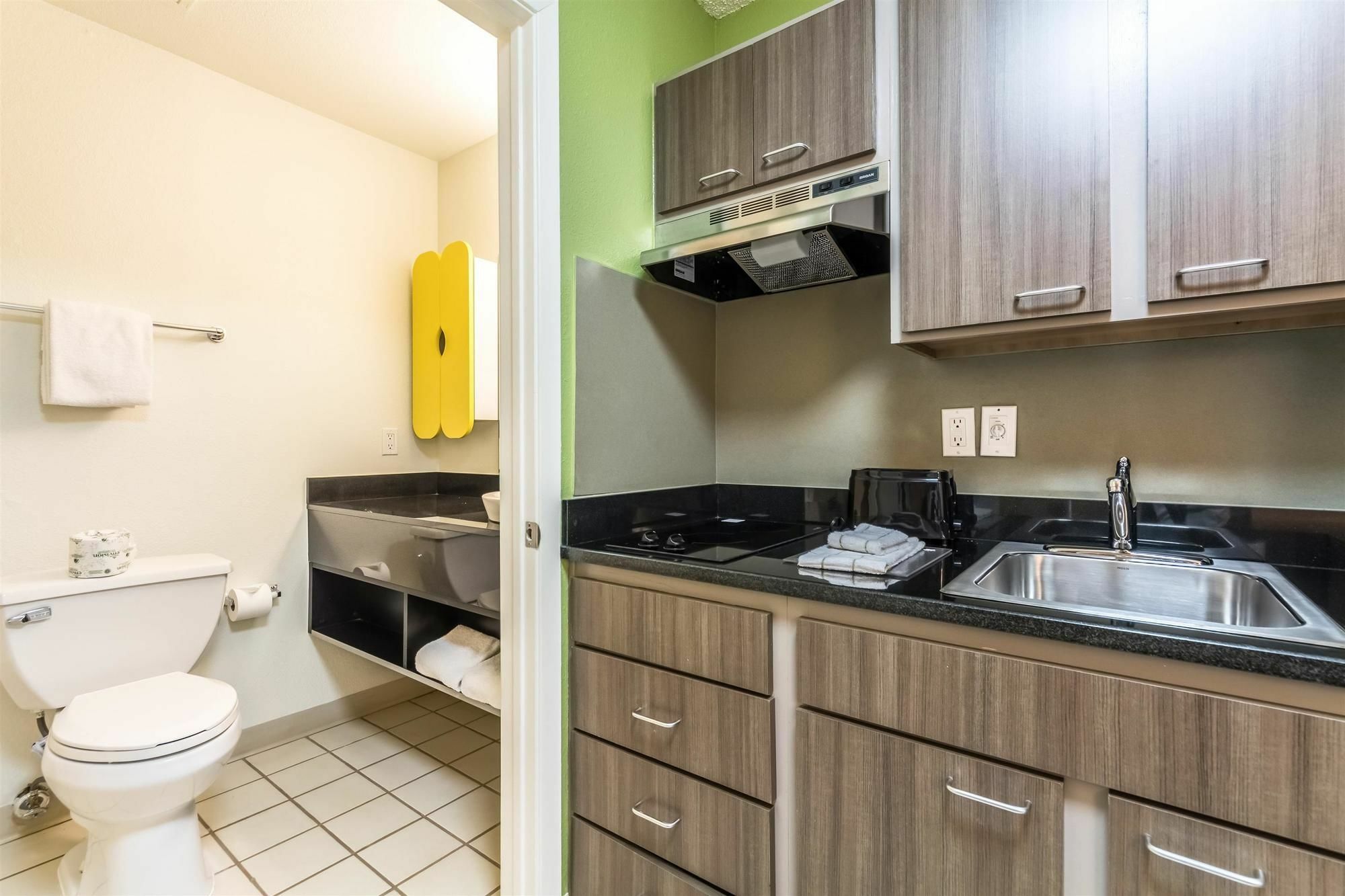 Hotel 6-dallas, Tx - Northwest Dallas