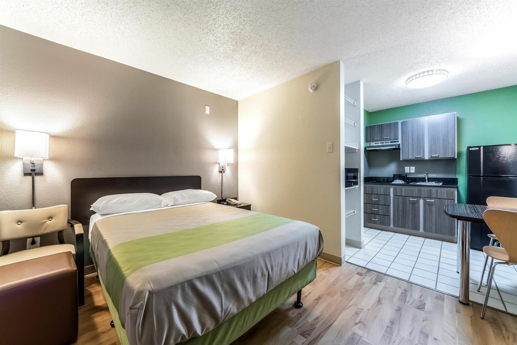 6-dallas, Tx - Northwest Dallas