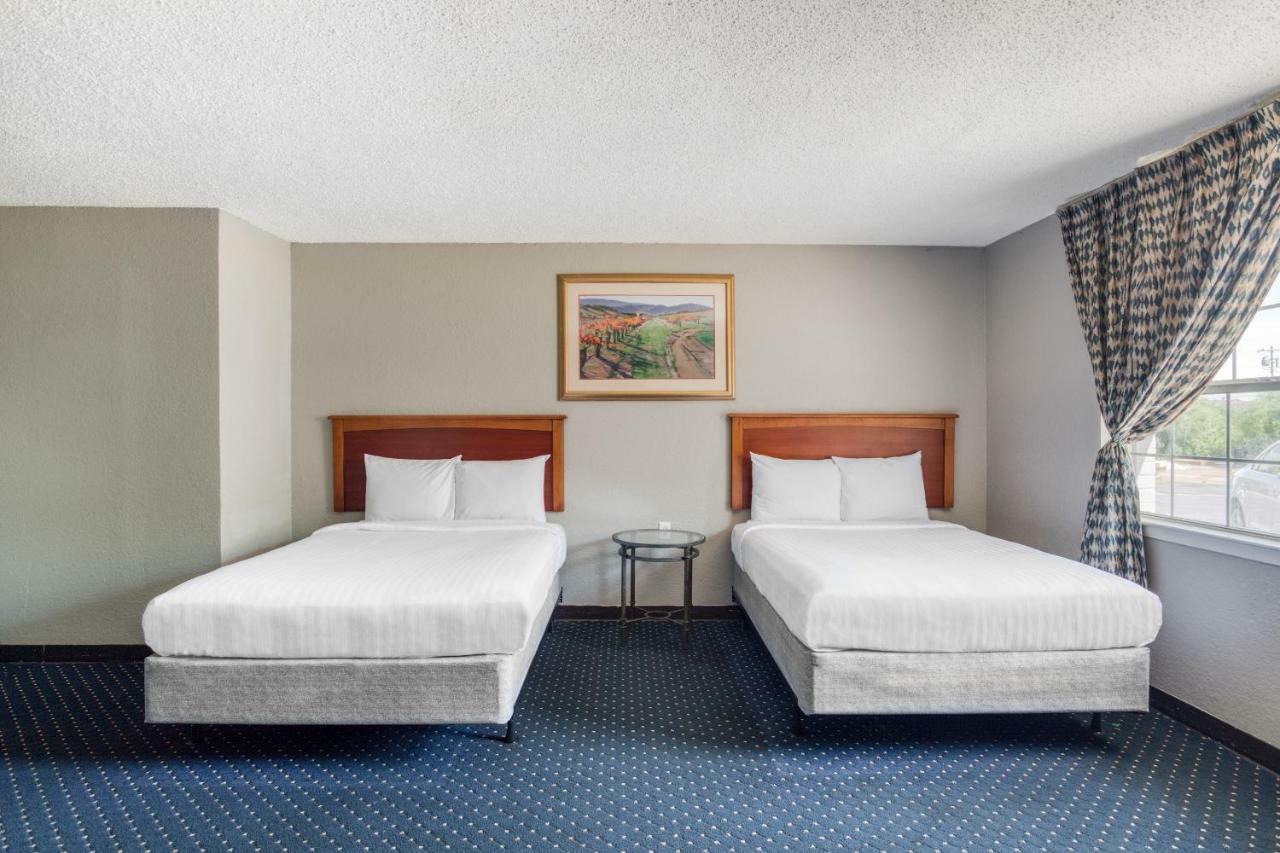 Hotel South Dallas