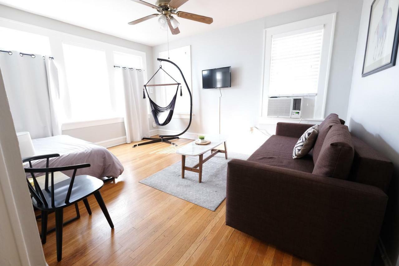 1920s Retreat Flat