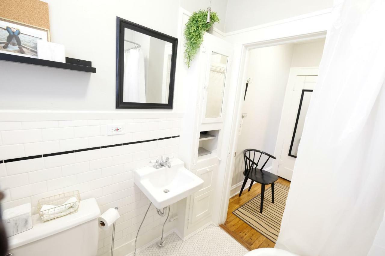 1920s Retreat Flat * Dallas