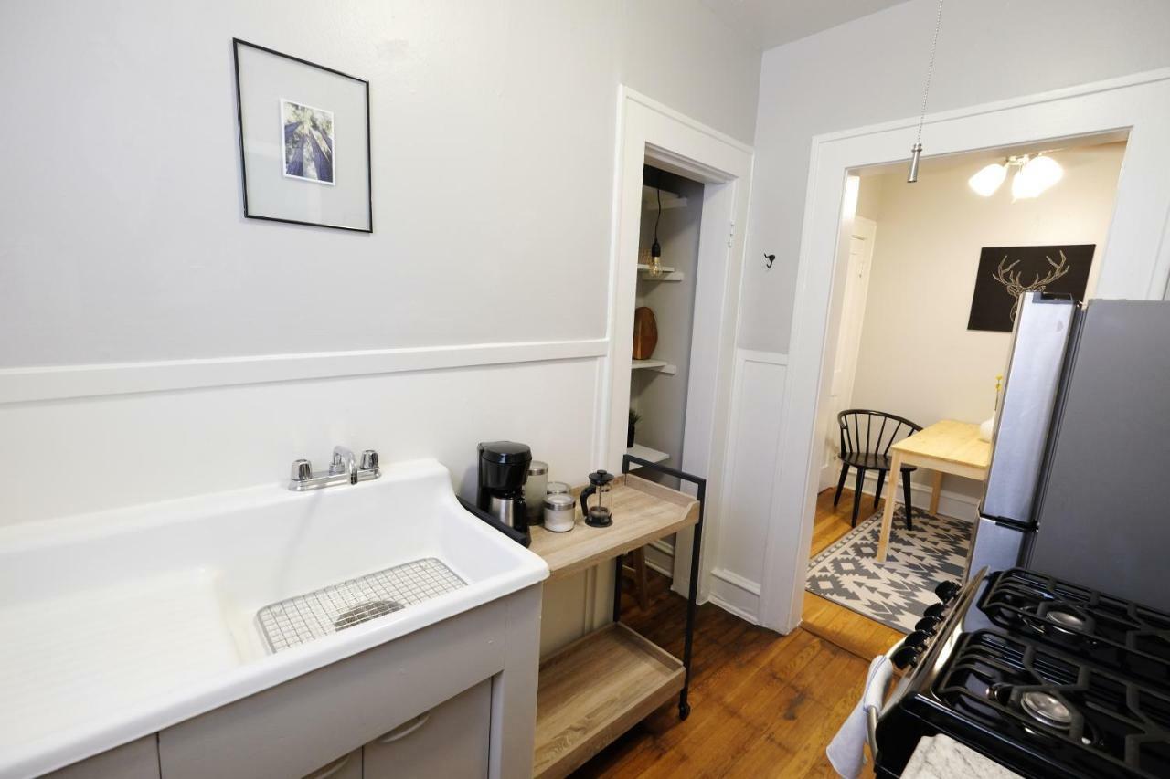 1920s Retreat Flat Apartment