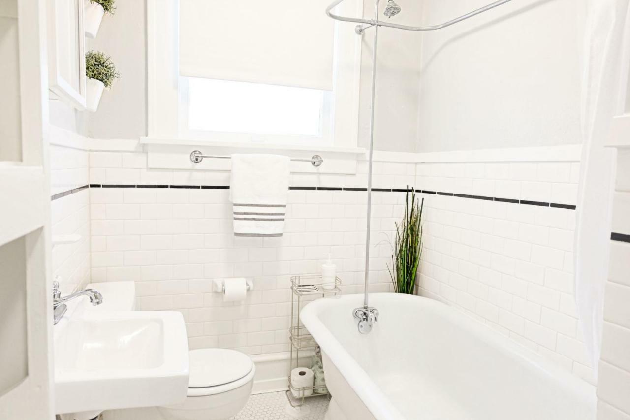 Urban Convenience Flat * Dallas