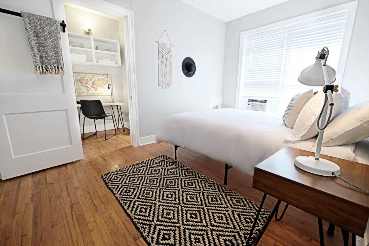 Apartment Fresh & Bright, Lower-greenville Ave Area