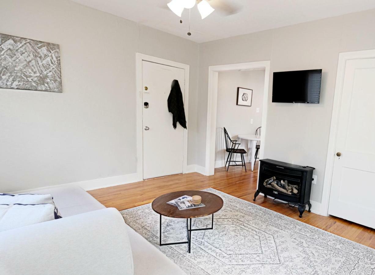 Apartment Fresh & Bright, Lower-greenville Ave Area