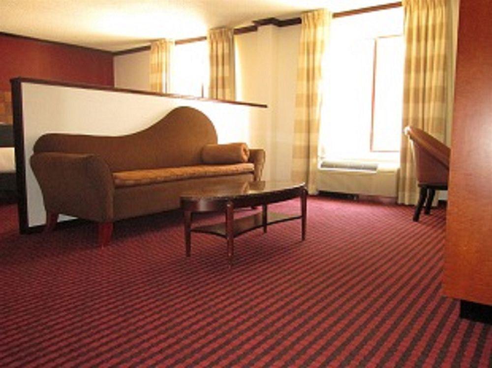 Hotel Alexis & Banquets Park Galleria 3*