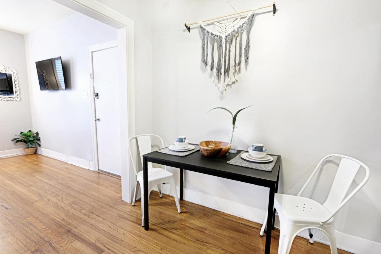 Relaxing 1 Bedroom Near Lower Greenville Free Parking