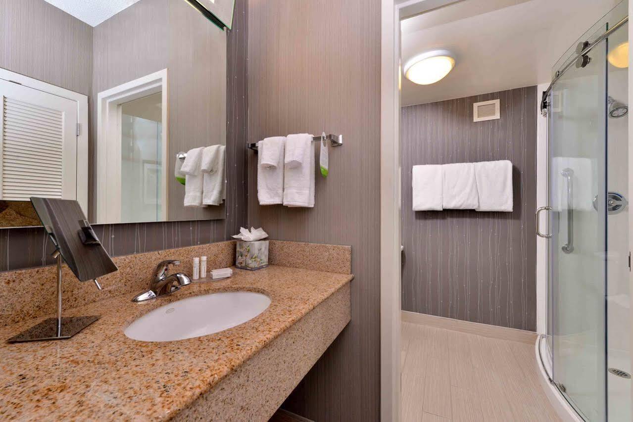 Hotel Courtyard By Marriott Northwest Dallas