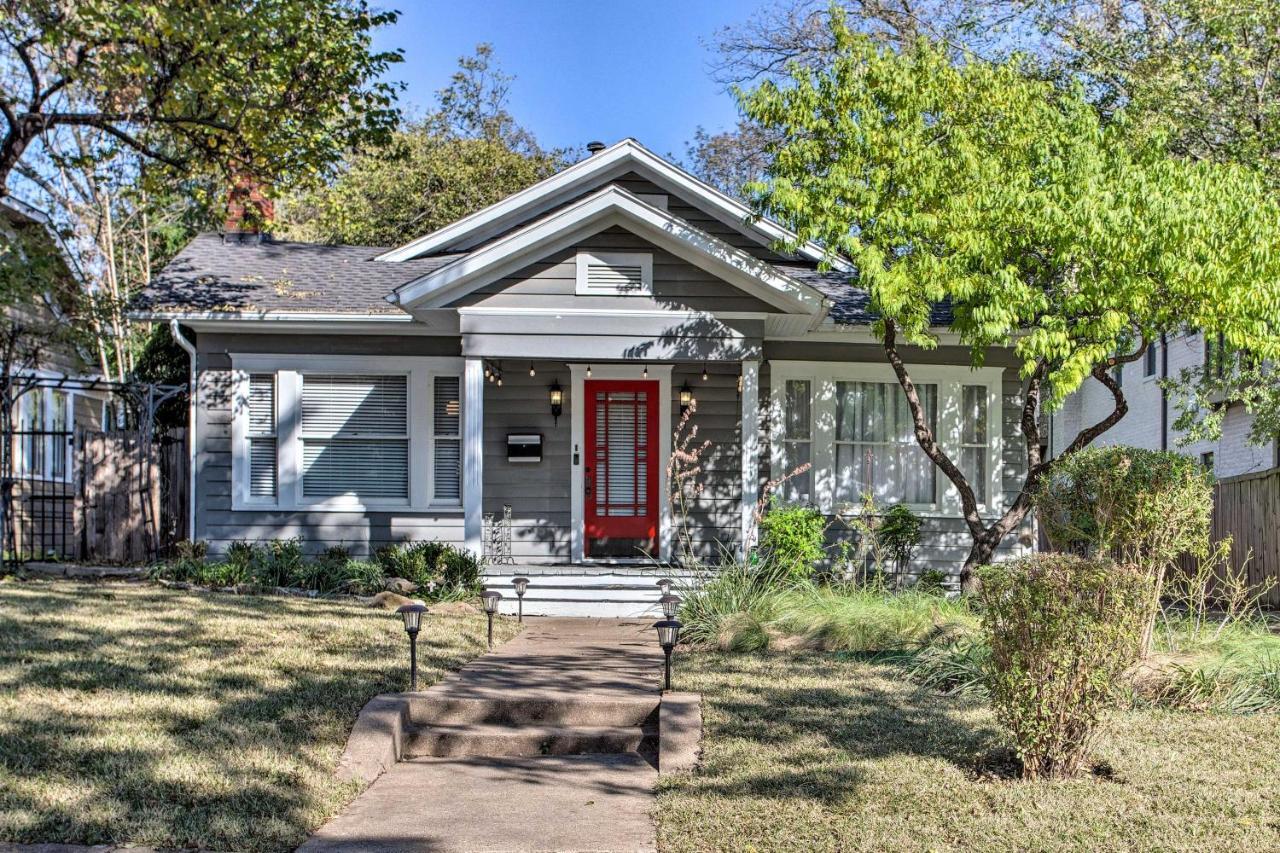 Couples Retreat Walk To Lower Greenville! Holiday home Dallas