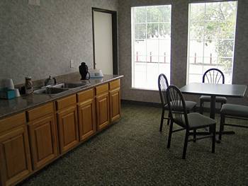 Delux Express & Suites Dallas
