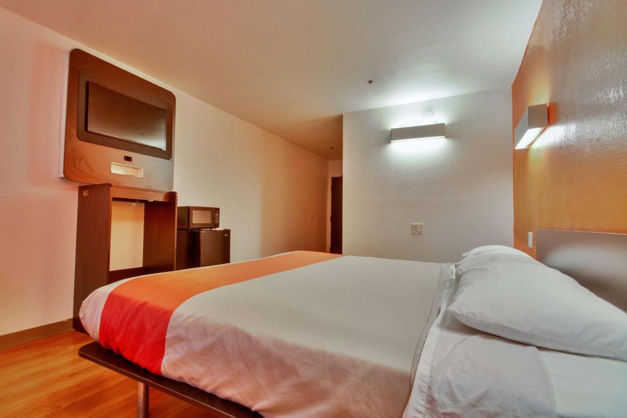 6 - Fair Park Hotel 2*